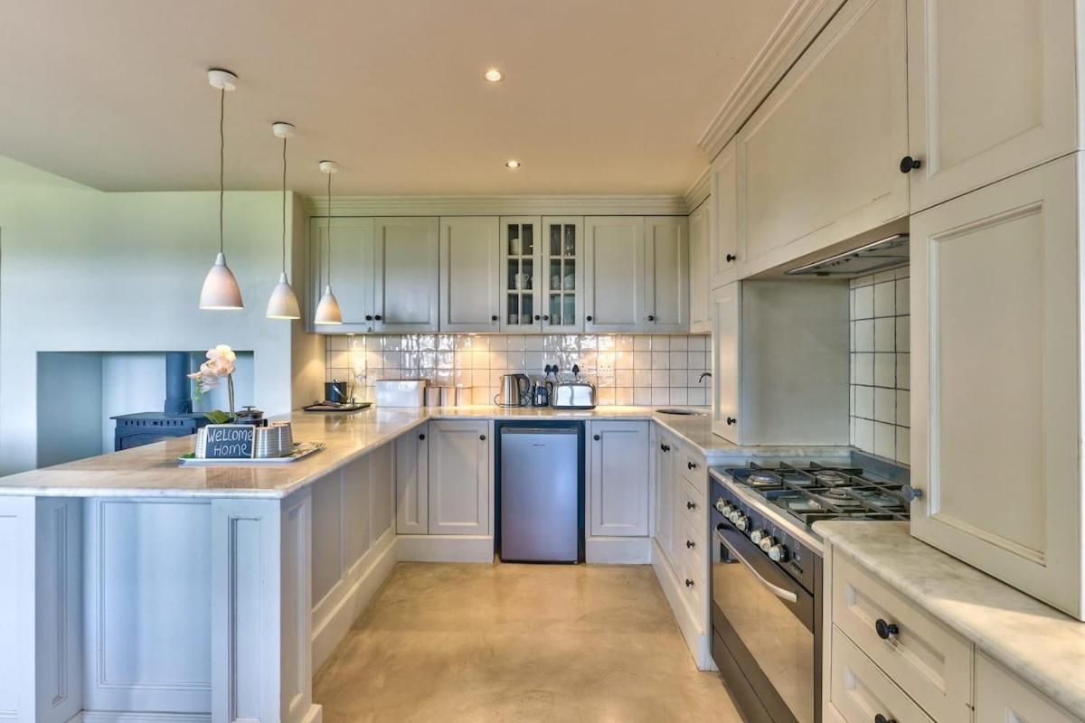 Lush Family Home In Prestigious Area Cape Town Luaran gambar