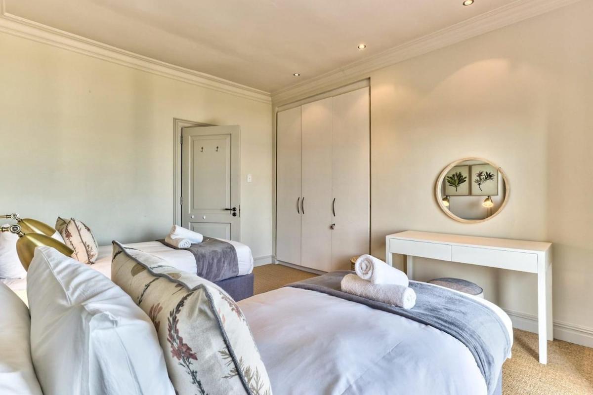 Lush Family Home In Prestigious Area Cape Town Luaran gambar