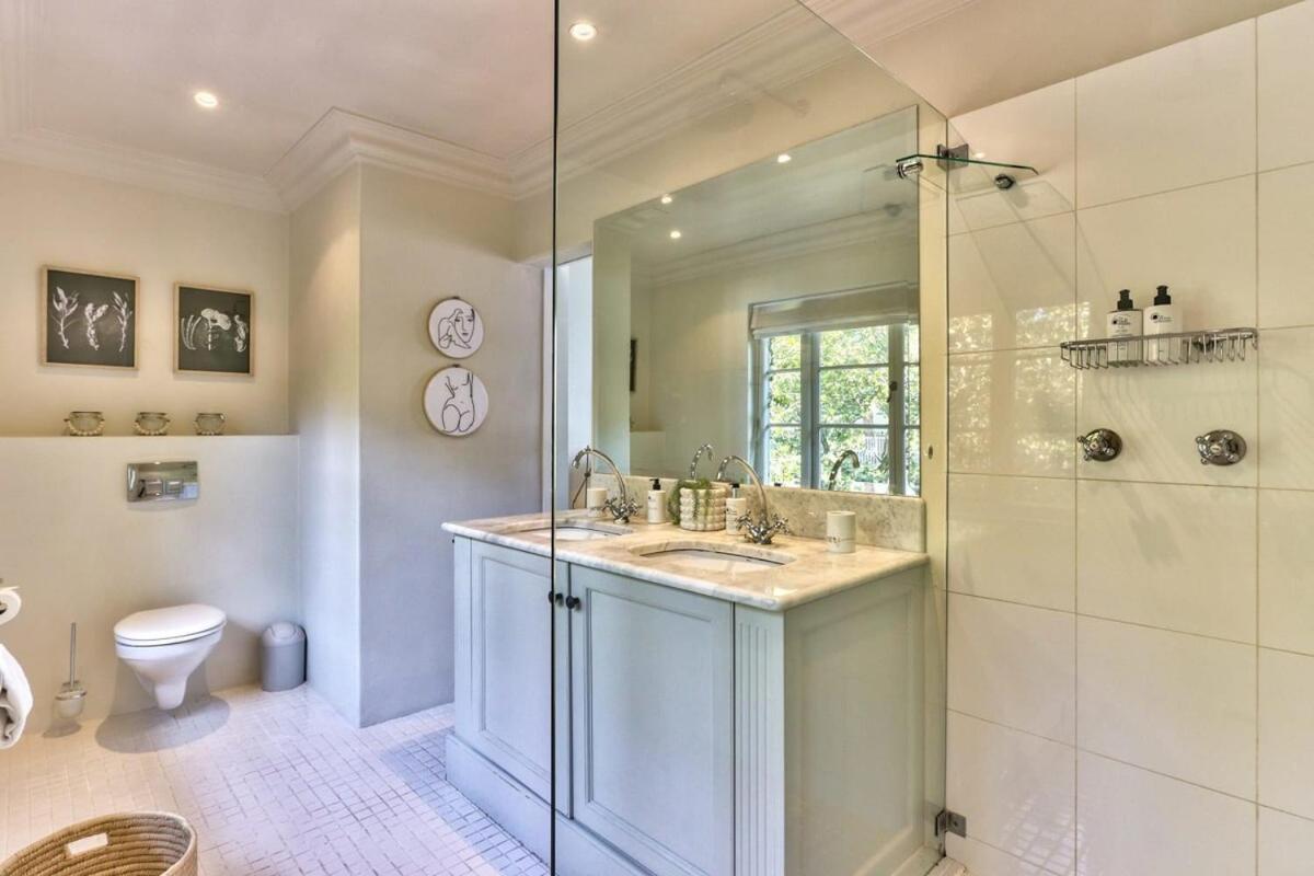 Lush Family Home In Prestigious Area Cape Town Luaran gambar